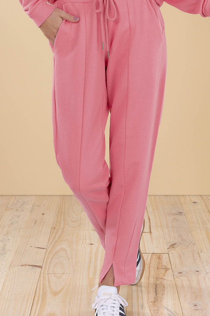 Calça com abertura em moletom