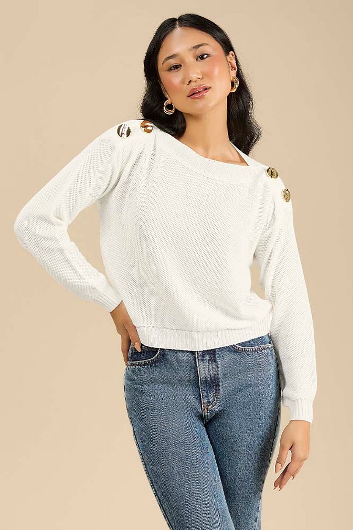 Blusa manga longa em tricot botão decorativo