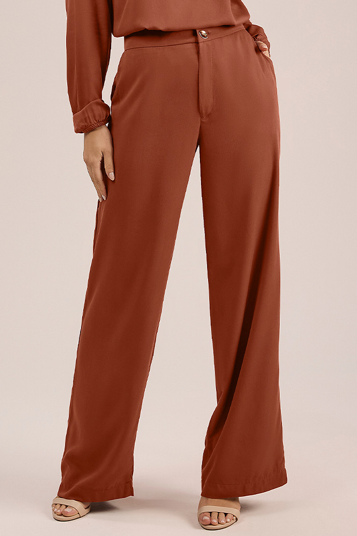 Calça wide leg com bolso em viscose