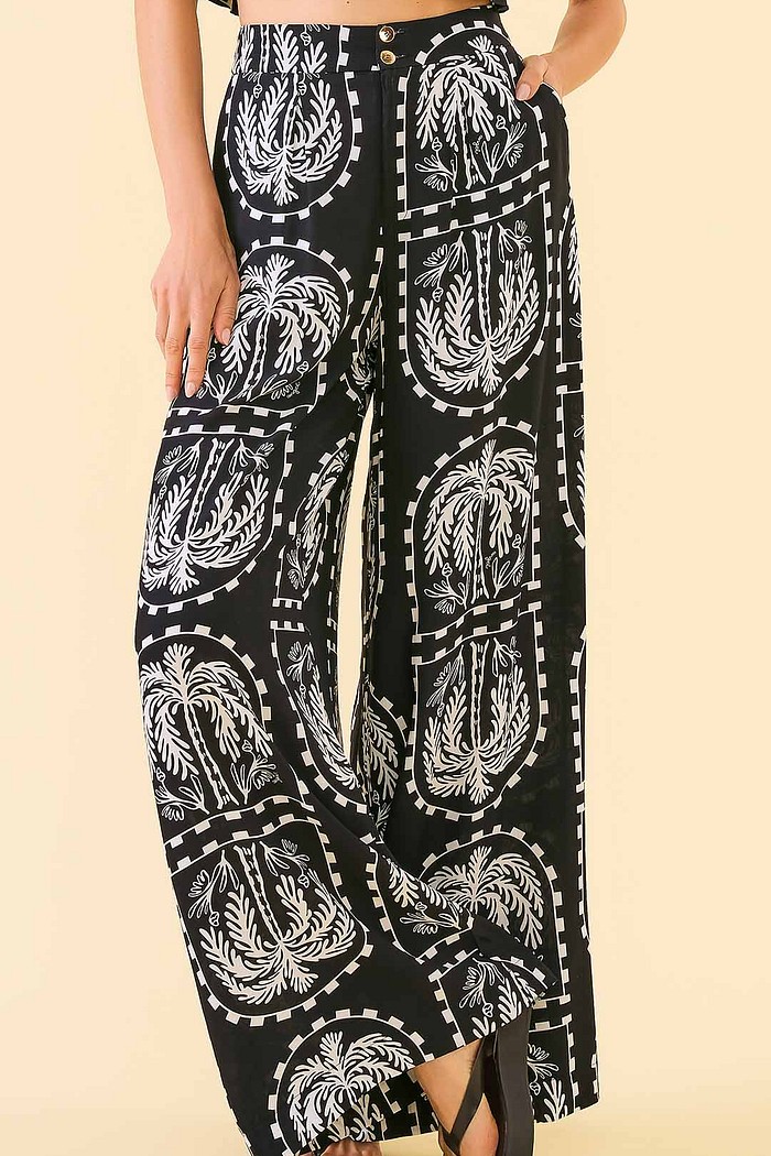 Calça em viscose estampa digital