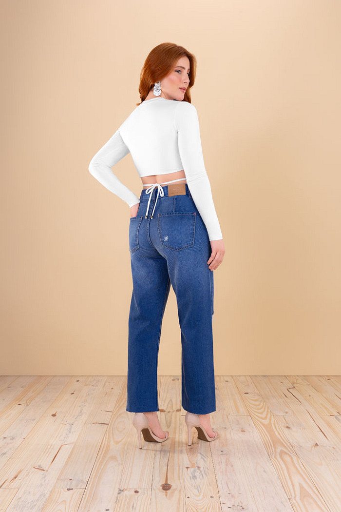 Calça reta em jeans