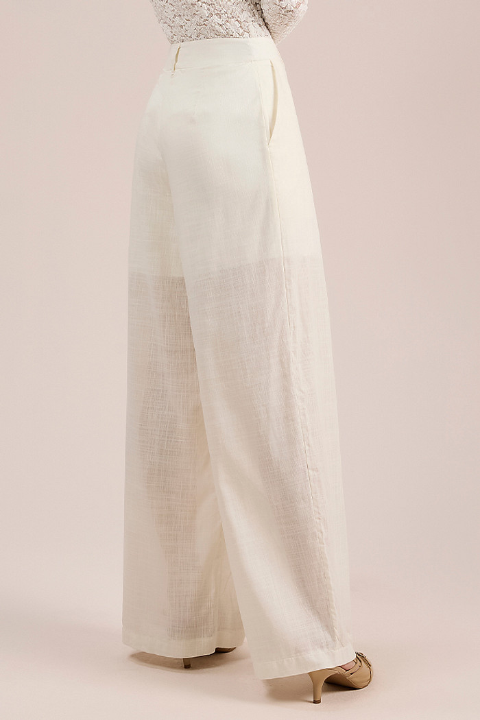 Calça wide em tecido cambraia de algodão com forro