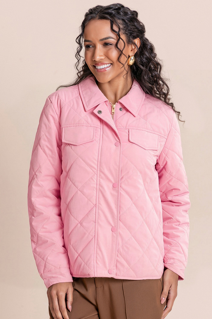 Jaqueta lapela em nylon texturizado com forro e enchimento