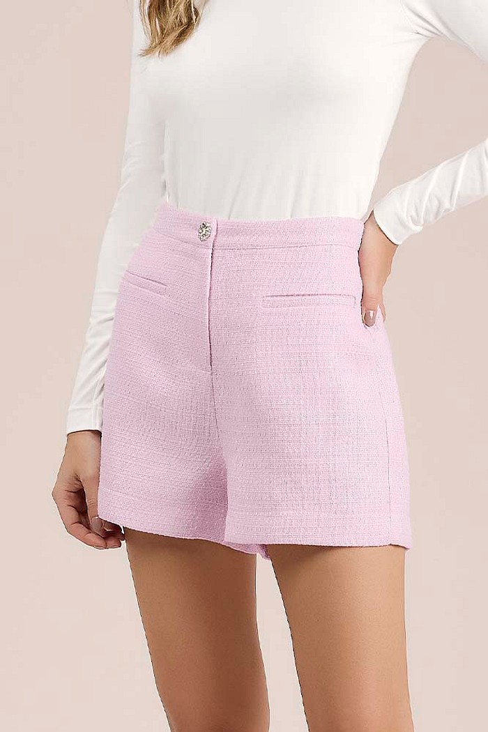 Short com bolso em tecido tweed