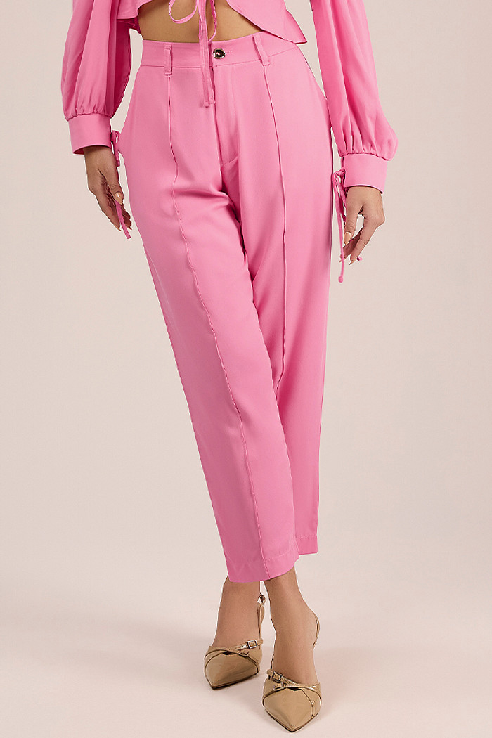 Calça reta com elástico nas costas em viscose