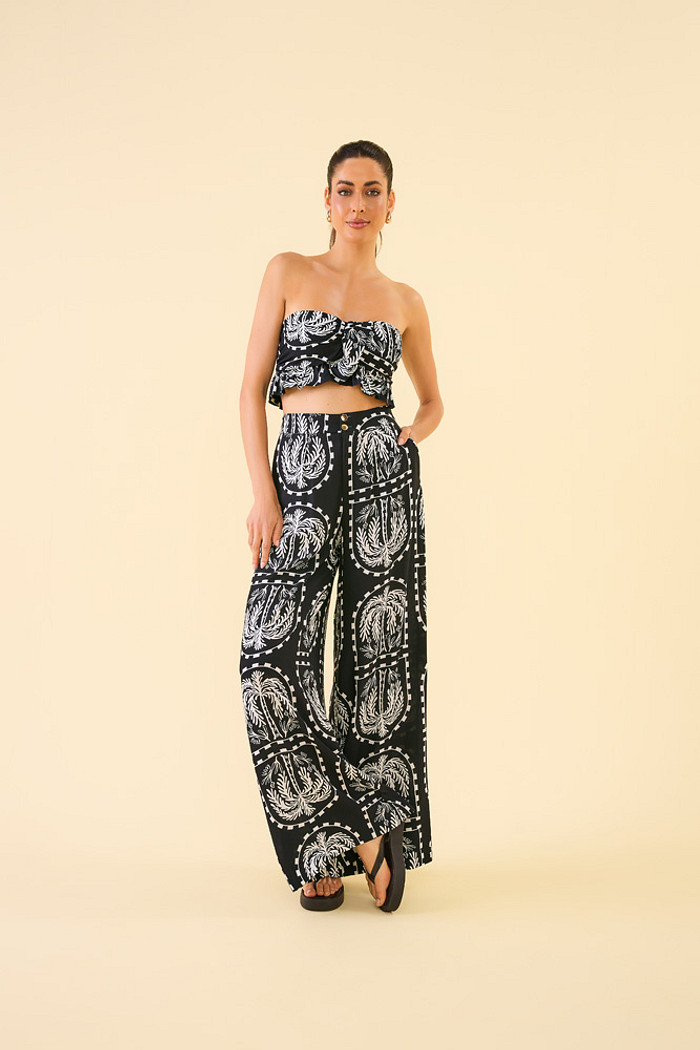 Calça em viscose estampa digital