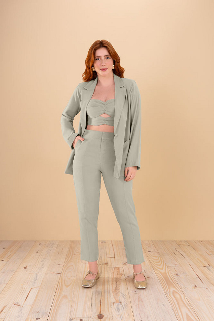 Calça em alfaiataria