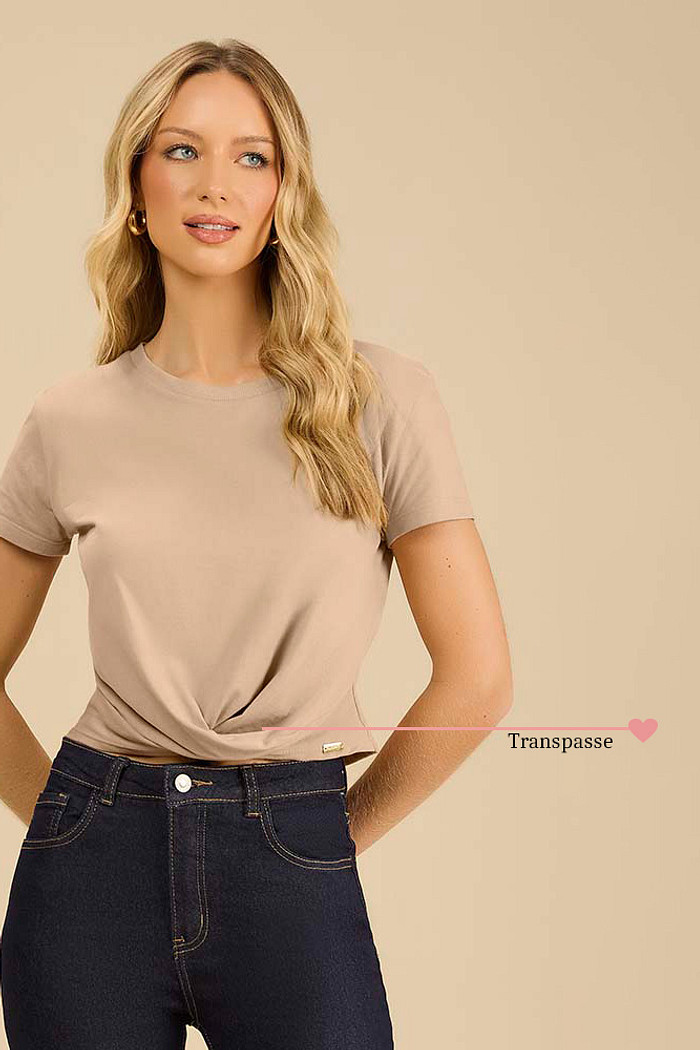 T-Shirt transpassada em meia malha