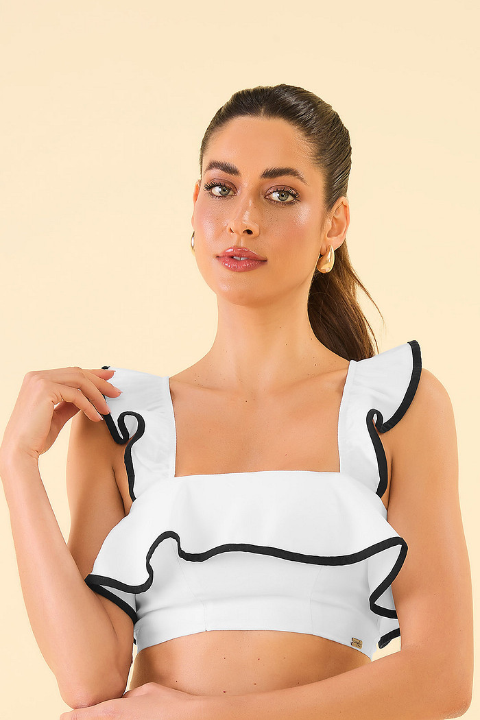 Top com babado em alfaiataria