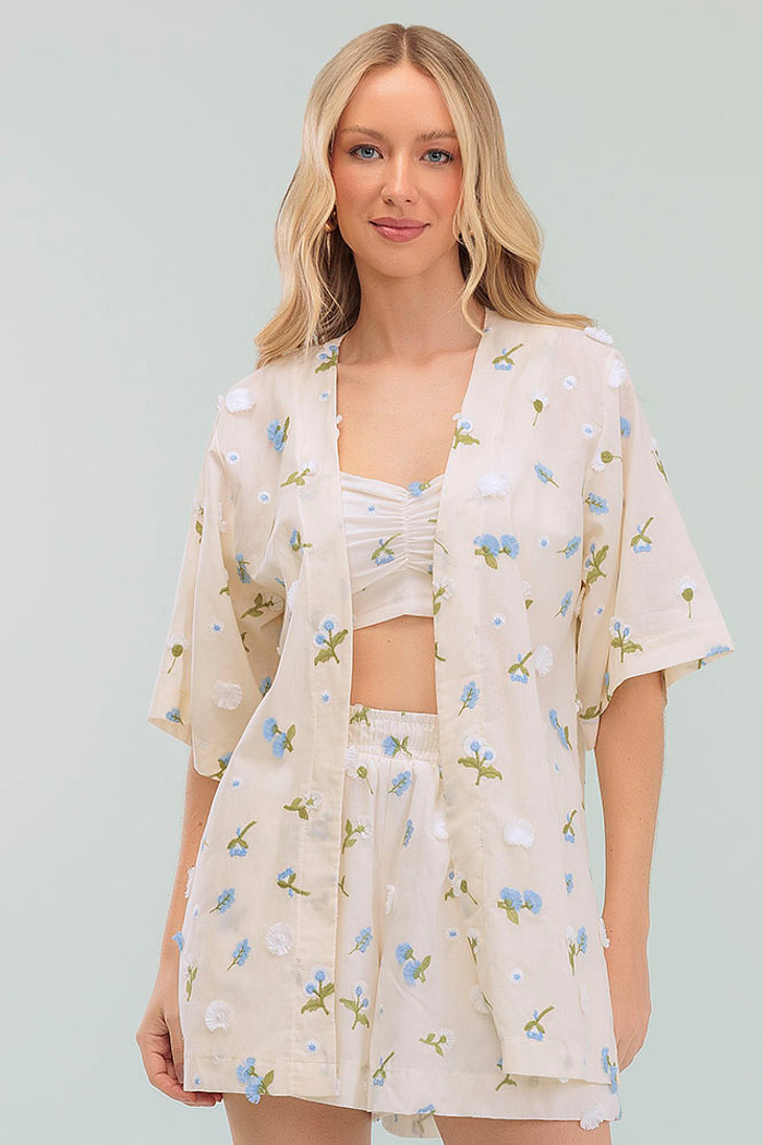 Kimono em tecido bordado algodão flores