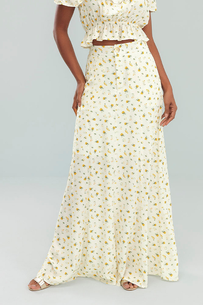 Saia longa com bolso e botão em viscose estampada