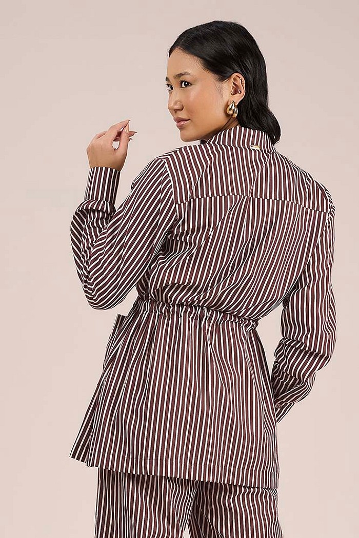 Casaco com amarração em tricoline listrado