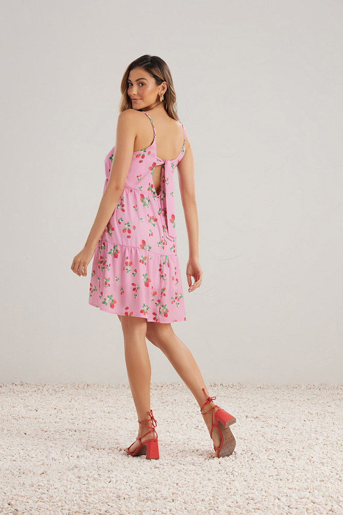 Vestido curto em crepe