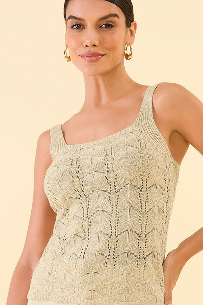 Blusa regata em tricot e fio lurex