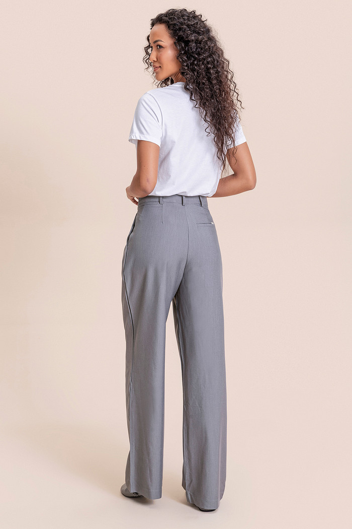 Calça clássica em alfaiataria