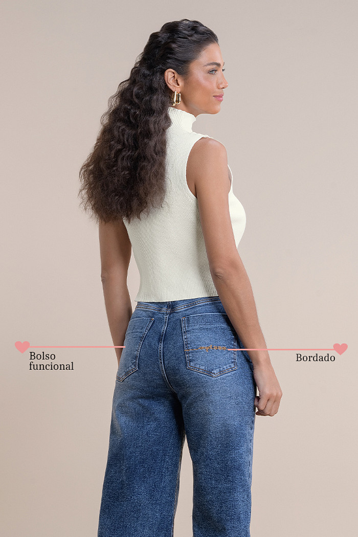 Calça wide leg cropped em jeans com bordado