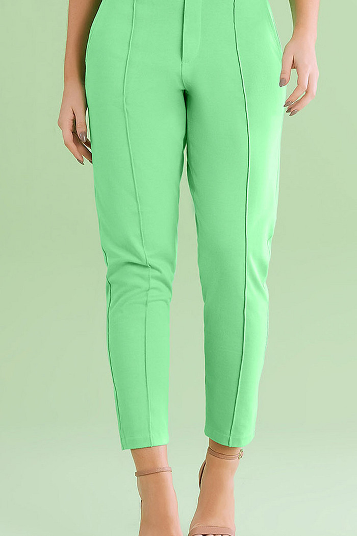 Calça alfaiataria em malhão