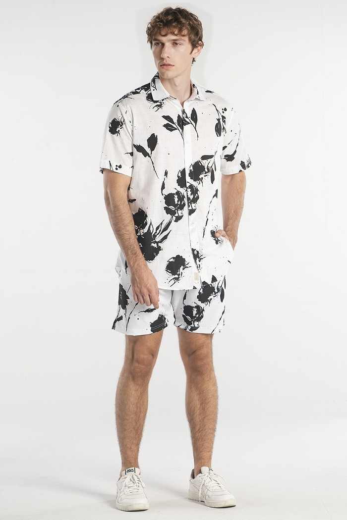 Boardshort tactel com abertura lateral estampa sublimada Aurus