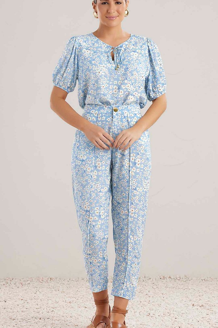 Calça em viscose estampada