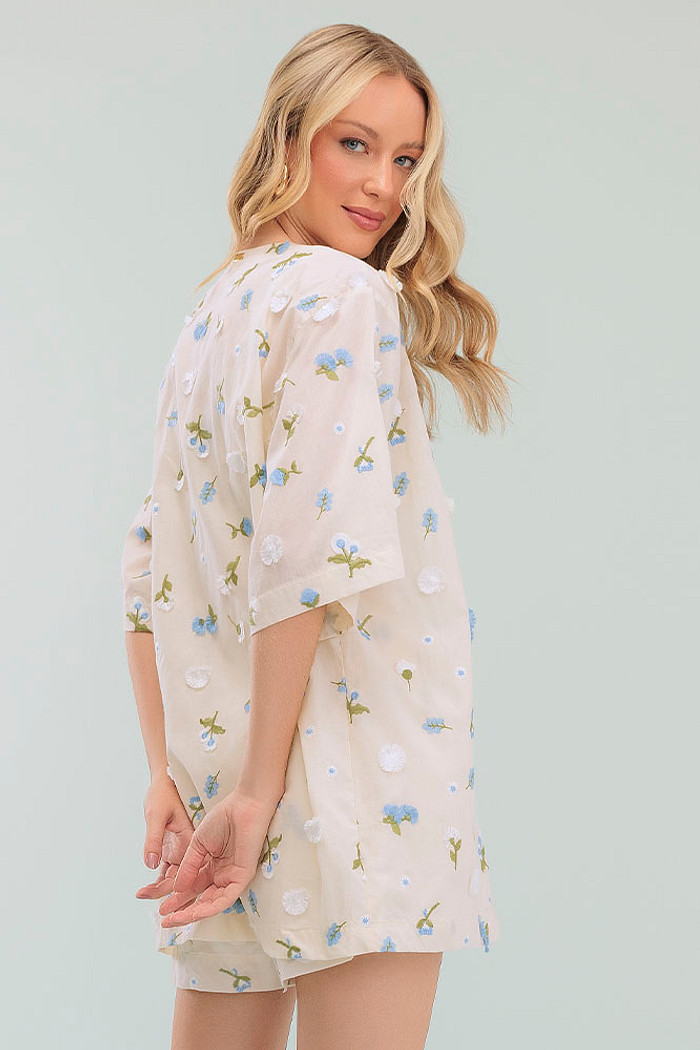 Kimono em tecido bordado algodão flores