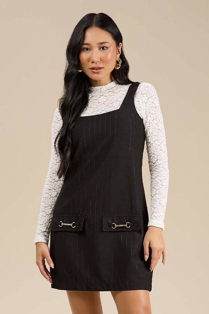 Vestido curto zíper invisível em alfaiataria risca de giz lurex