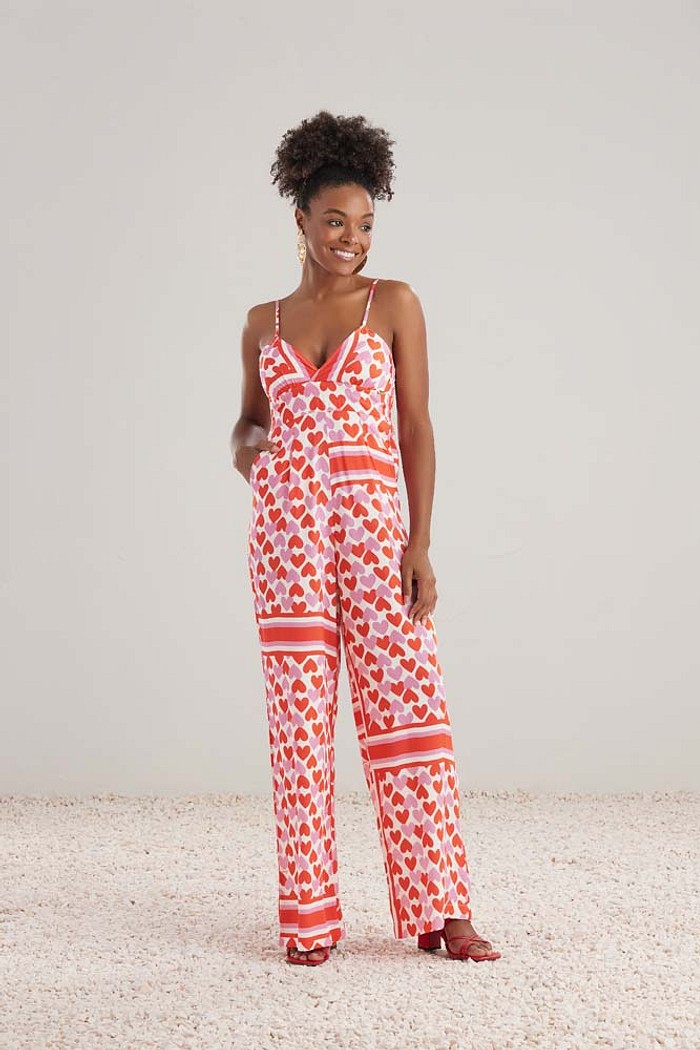 Macacão em viscose estampada