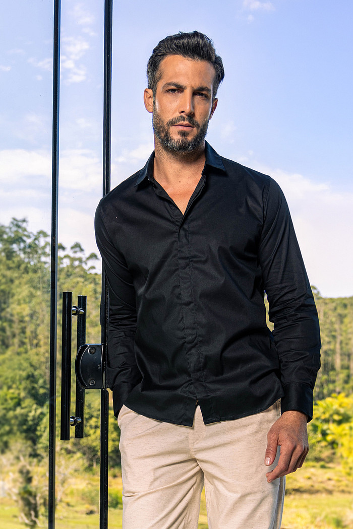 Camisa manga longa slim em tricoline vista invisível Aurus