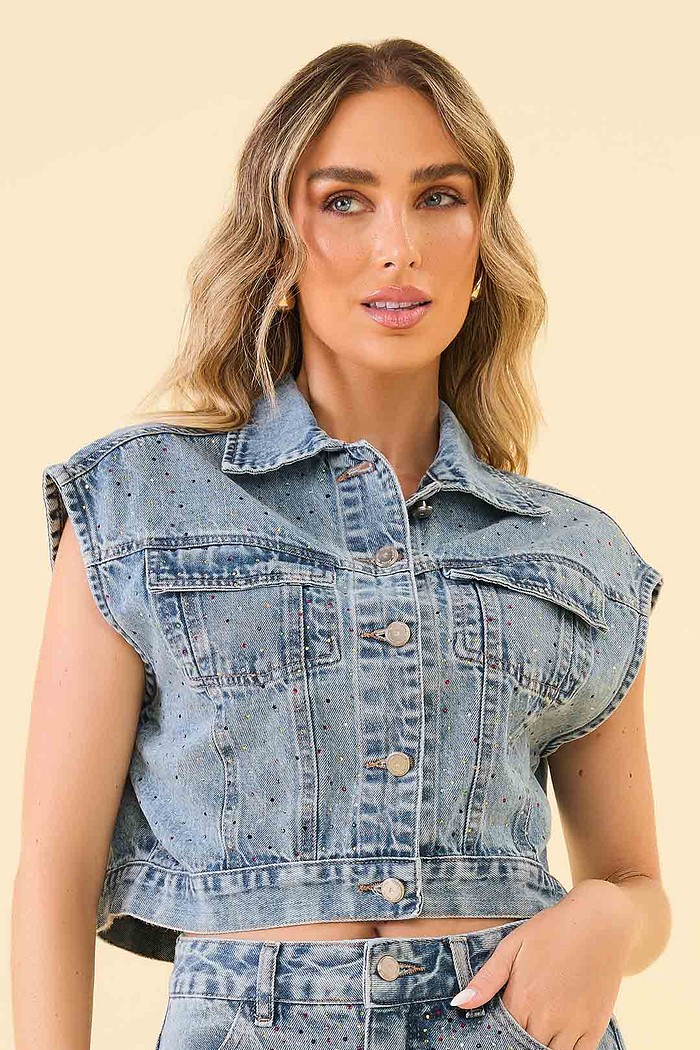 Colete cropped em jeans