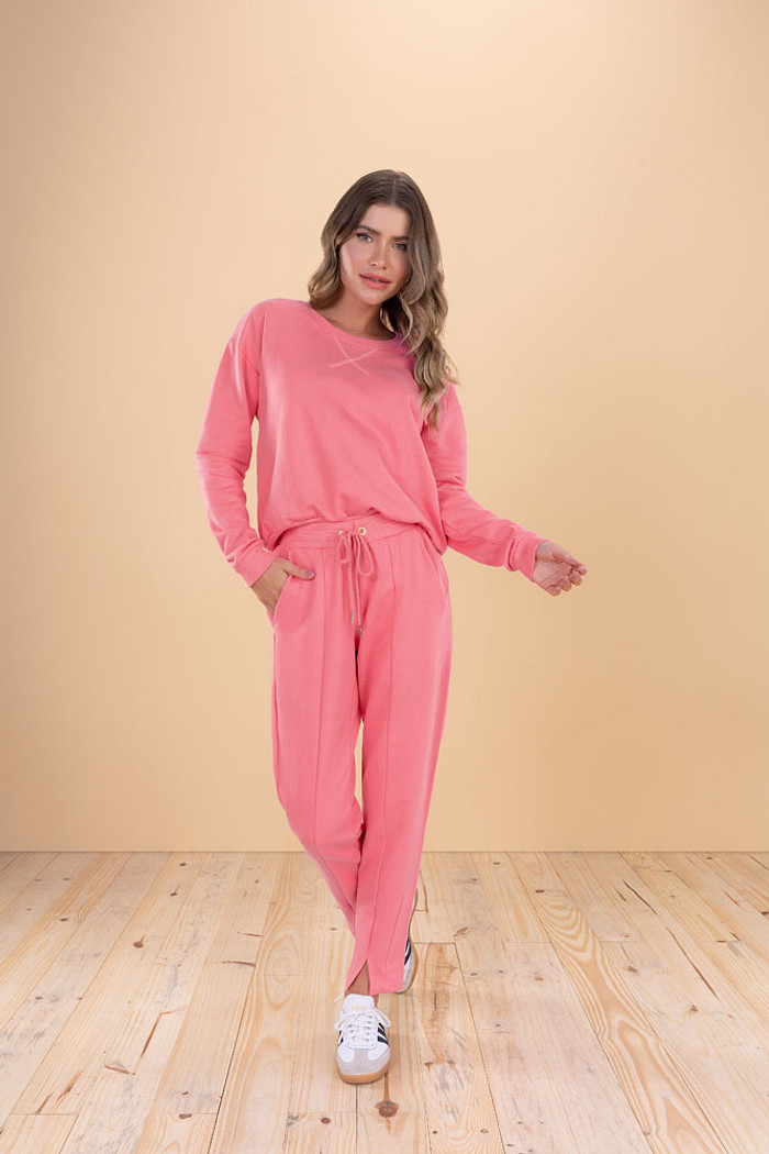 Calça com abertura em moletom