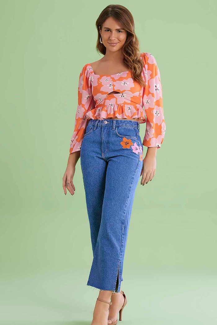 Calça alta reta em jeans