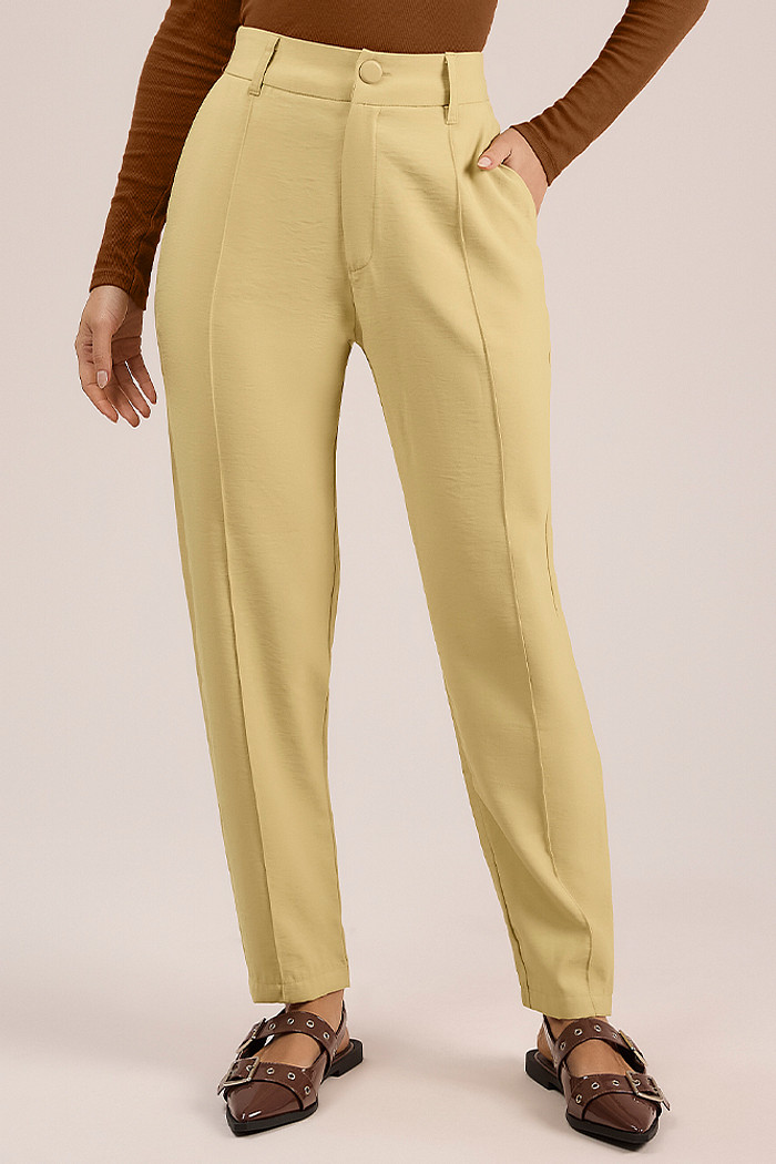 Calça clássica costas com elástico em alfaiataria