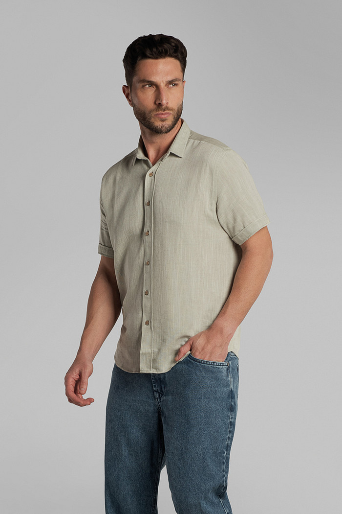 Camisa comfort em tecido linen tinto Aurus