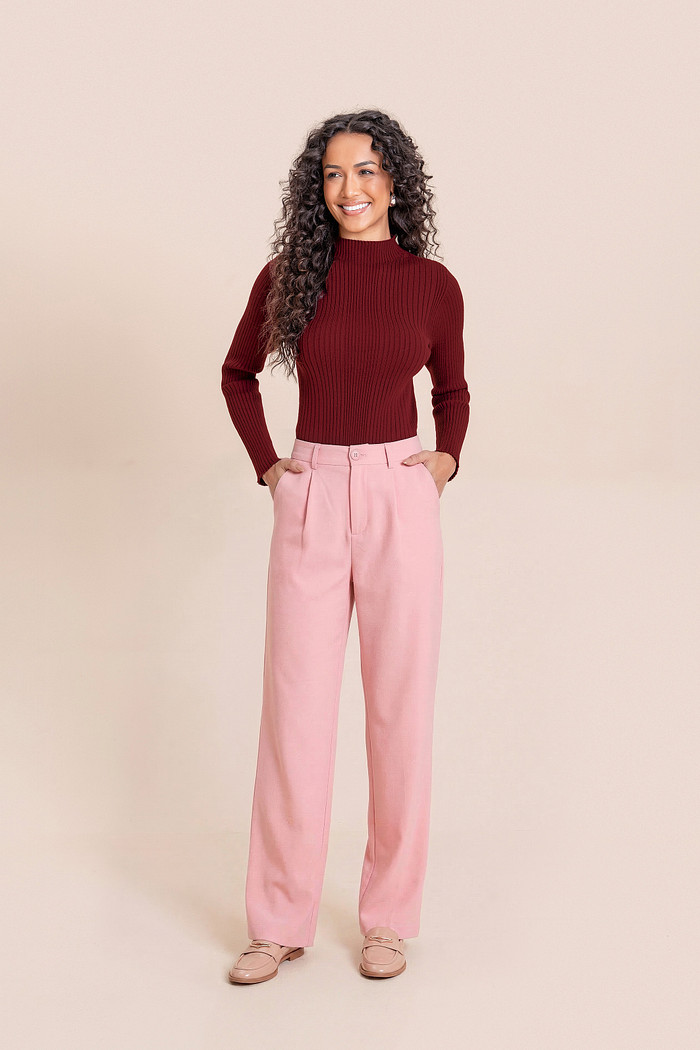 Calça com bolso em alfaiataria