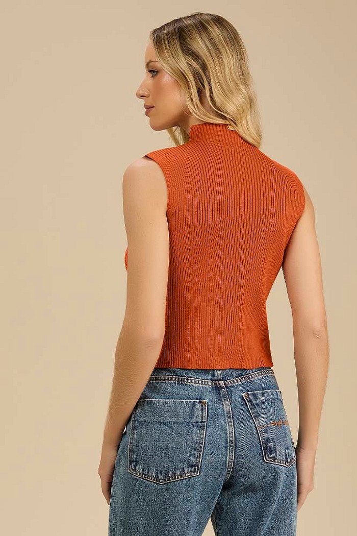 Blusa manga curta em tricot