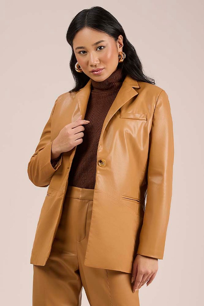 Blazer em PU com forro