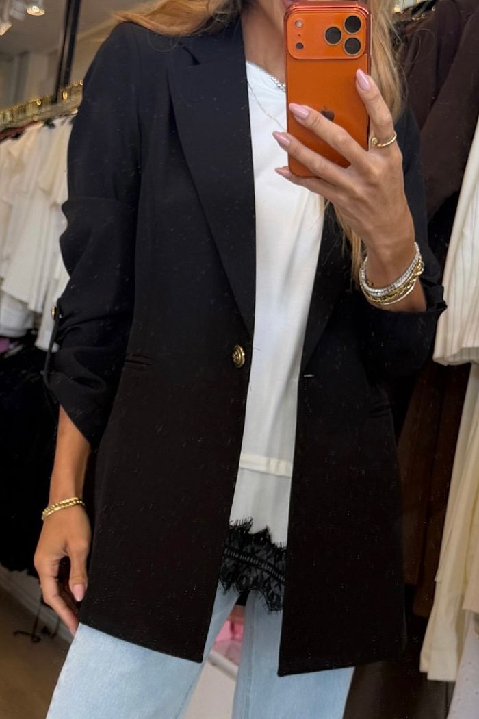 Blazer Longo Drama Signature Alfaiataria Premium com Martingale 1 botão cor Preto