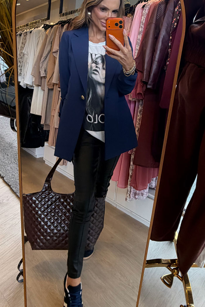 Blazer Longo Drama Signature Alfaiataria Premium com Martingale 1 botão cor Marinho