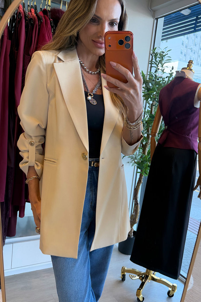 Blazer Longo Drama Signature Alfaiataria Premium com Martingale 1 botão cor Nude