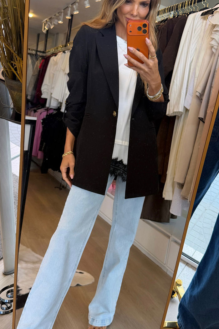 Blazer Longo Drama Signature Alfaiataria Premium com Martingale 1 botão cor Preto