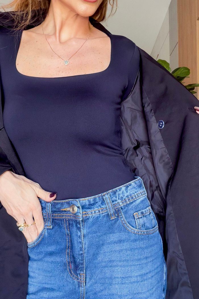 Trench Coat Feminino Clássico Médio cor Preta