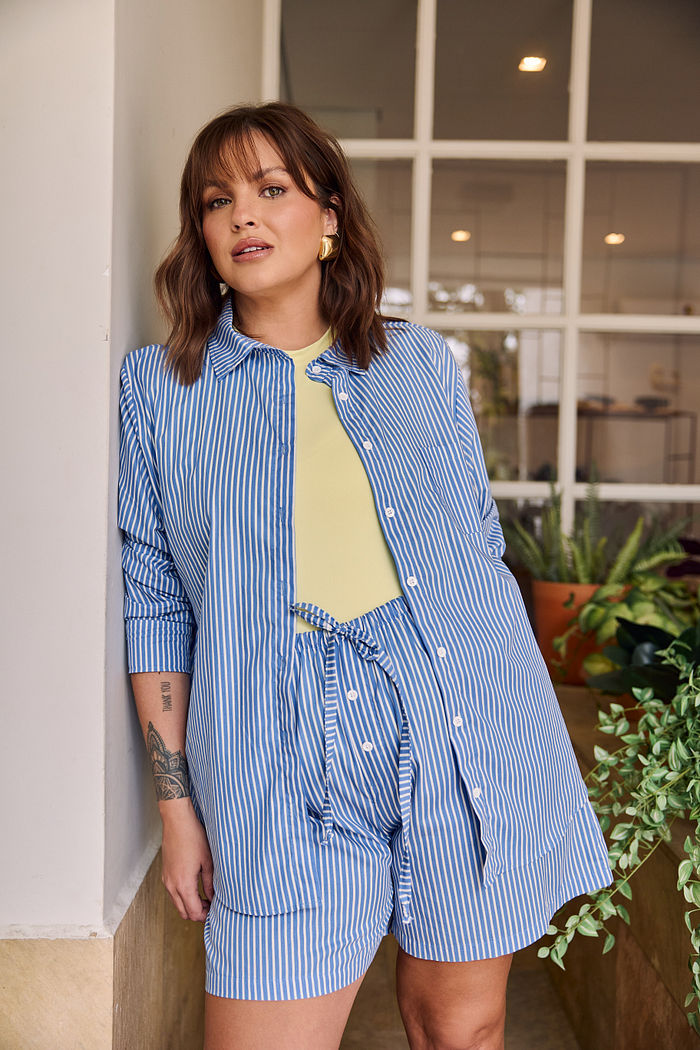 Camisa Tricoline Listrada Azul e Off