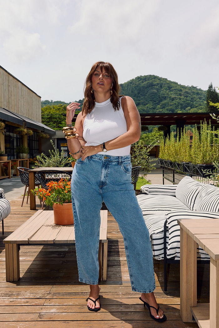 Calça Mom Jeans Plus Size Vick