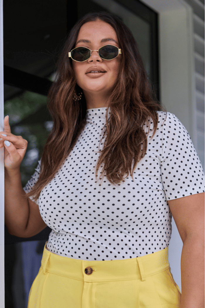 Blusa Manoela Manga Curta Poá Branco