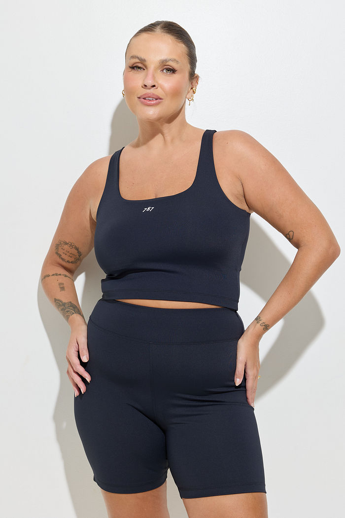 Bermuda Fitness Plus Size Preta