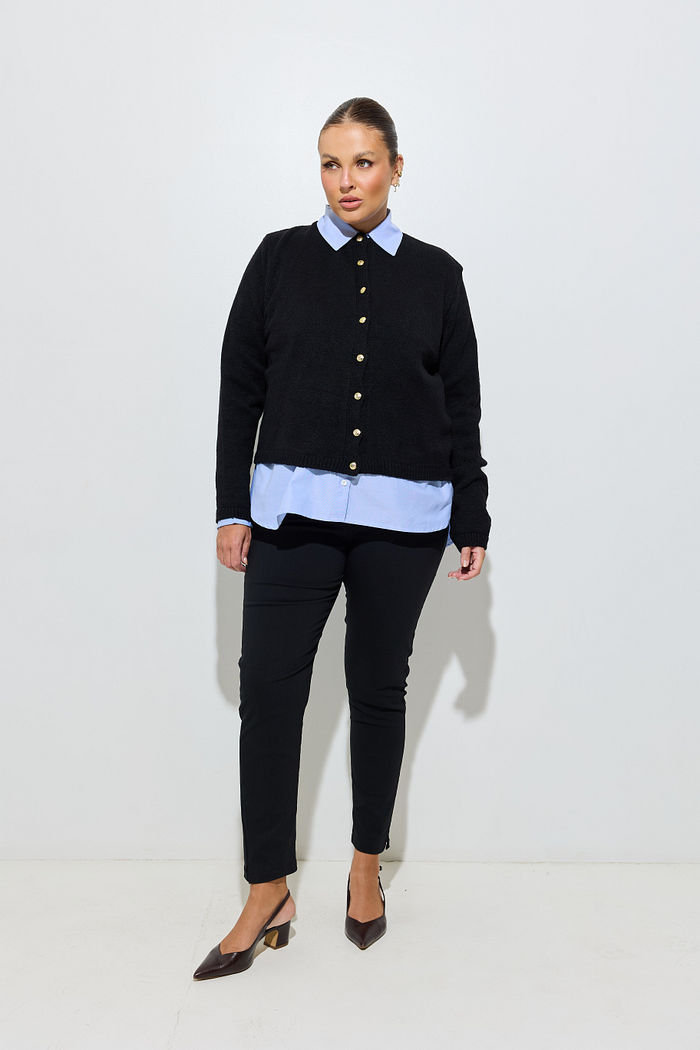 Cardigan Tricot Preto Com Botões Dourados