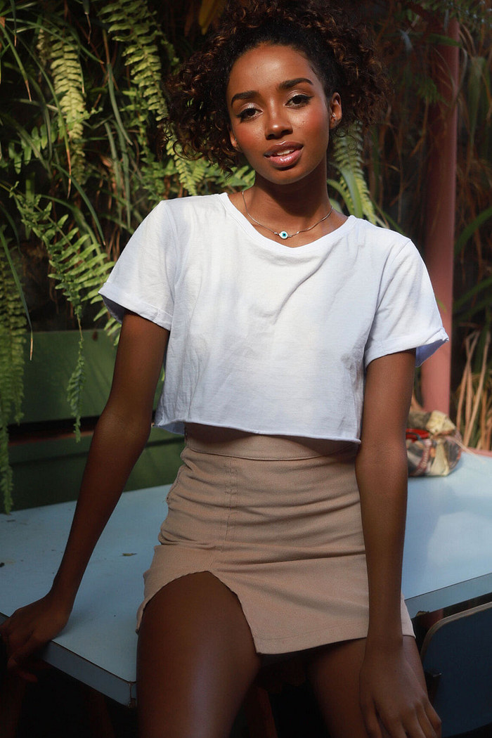 t-shirt cropped branca rossy mundo lolita