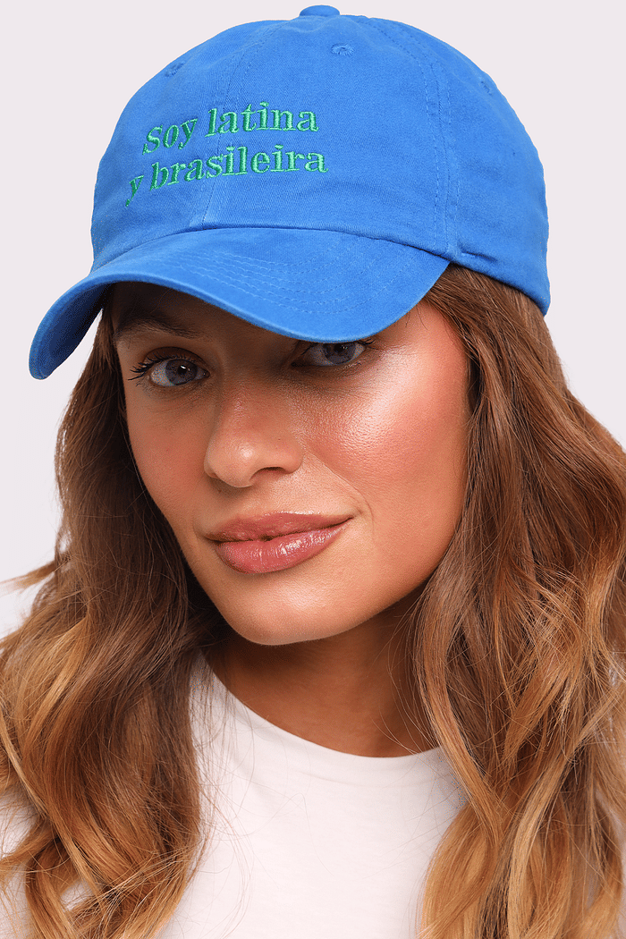 boné azul soy latina, y brasileira mundo lolita