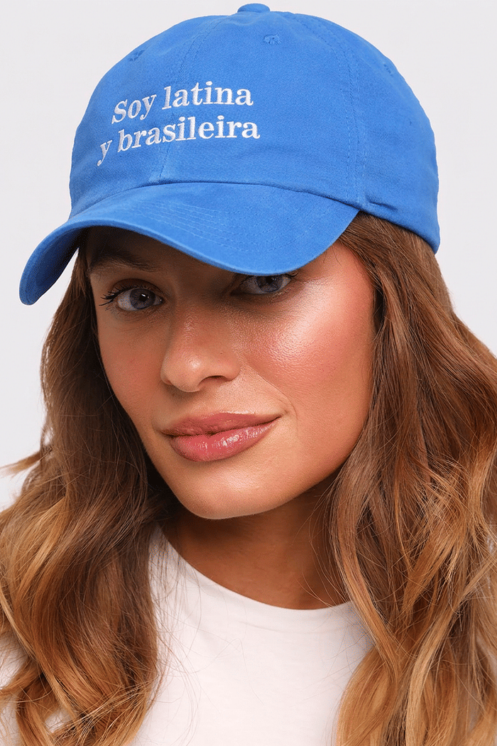 boné azul soy latina, y brasileira mundo lolita