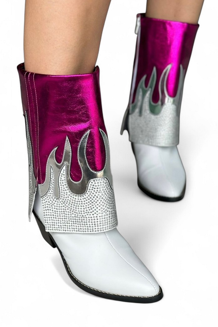 AMANDA - BOTA COURO CAPA BORDADA BRANCO E PINK