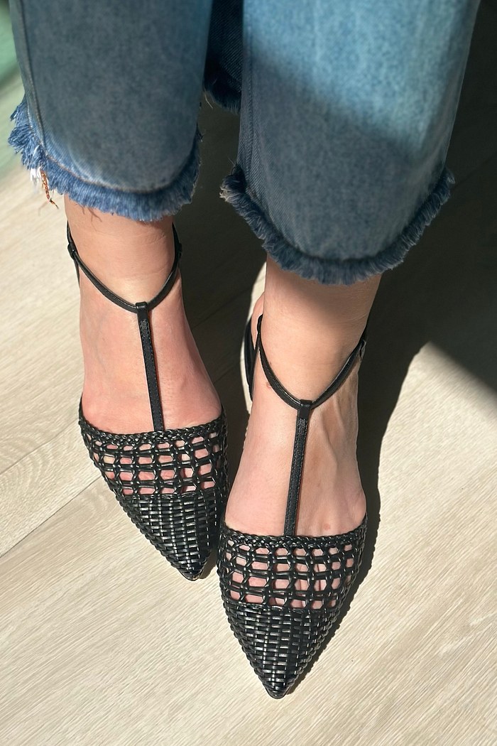 EMILLY - SAPATILHA SLINGBACK TRAMAS PRETA